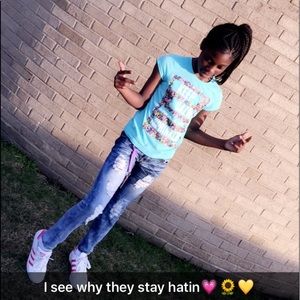 Meet your Posher, Tamaria